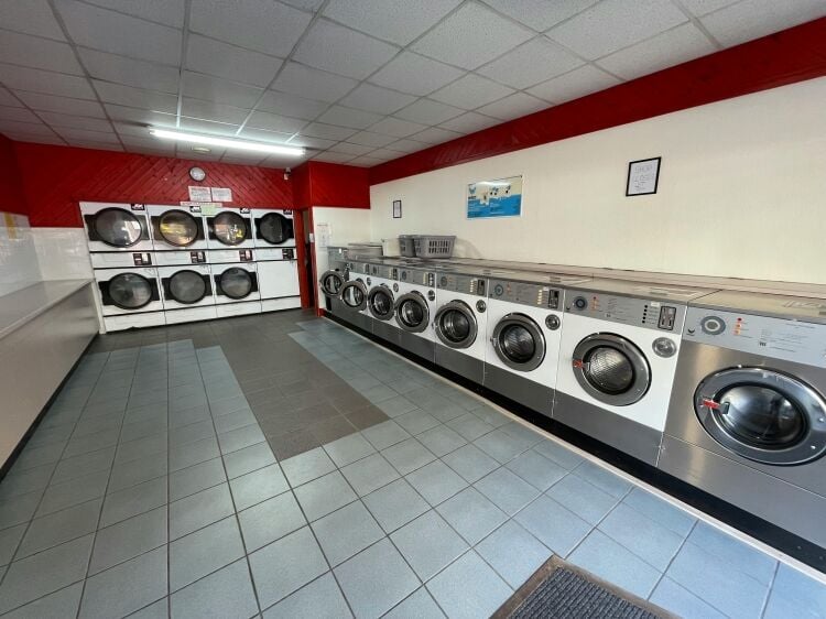 Fully Fitted and Equipped Launderette Photo 2