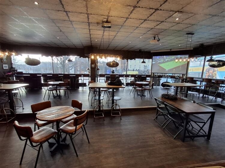 Licenced Trade, Pubs & Clubs For Sale in Wakefield