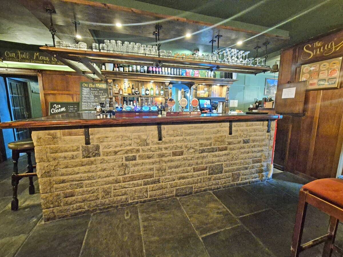 NORTH YORKSHIRE - COUNTRY PUB IN THE HEART OF THE YORKSHIRE DALES OFFERING LETTING ACCOMMODATION Photo 2