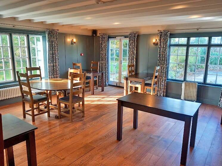 PEMBROKESHIRE – CHARACTER PREMISES WITH FIVE QUALITY EN SUITE LETTING ROOMS IN BUSY TOURIST DESTINAT Photo 2