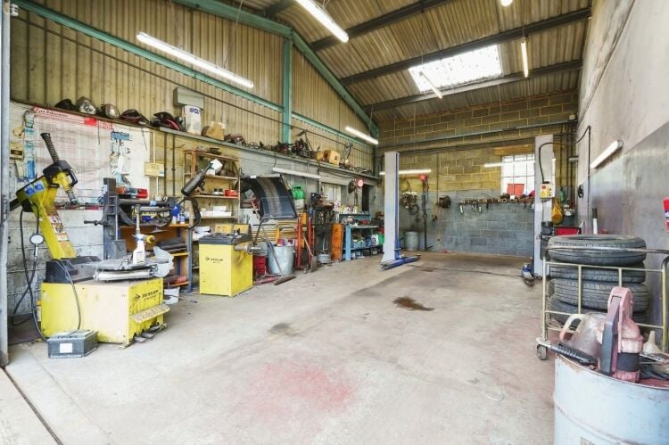 Well Established MOT Garage - Oxford