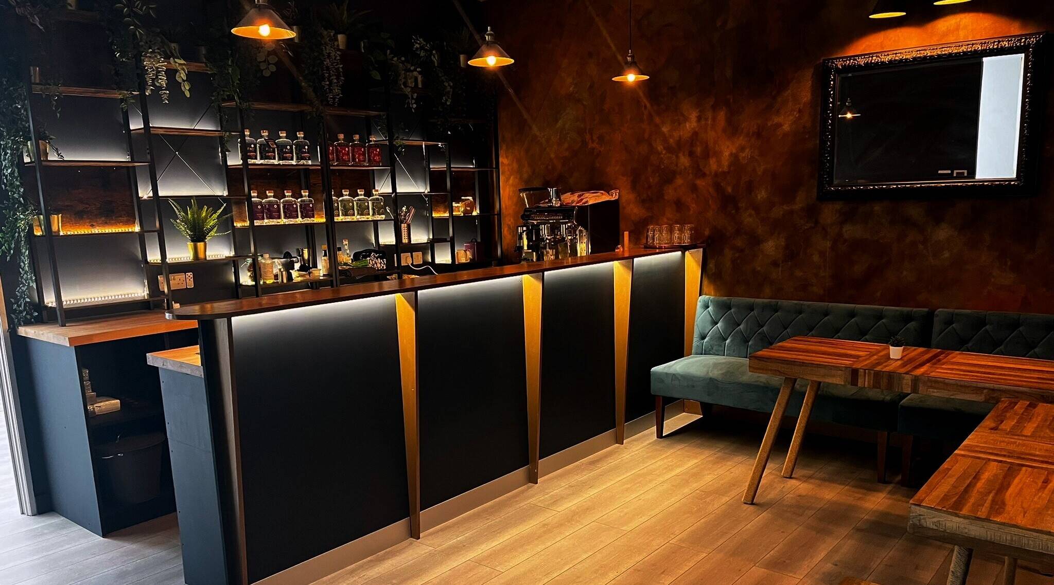 Premium Craft-Distillery near Exeter Photo 3