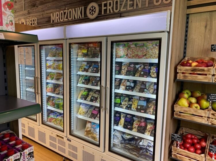 Established Eastern European Convenience Store – Carmarthen South Wales Photo 2