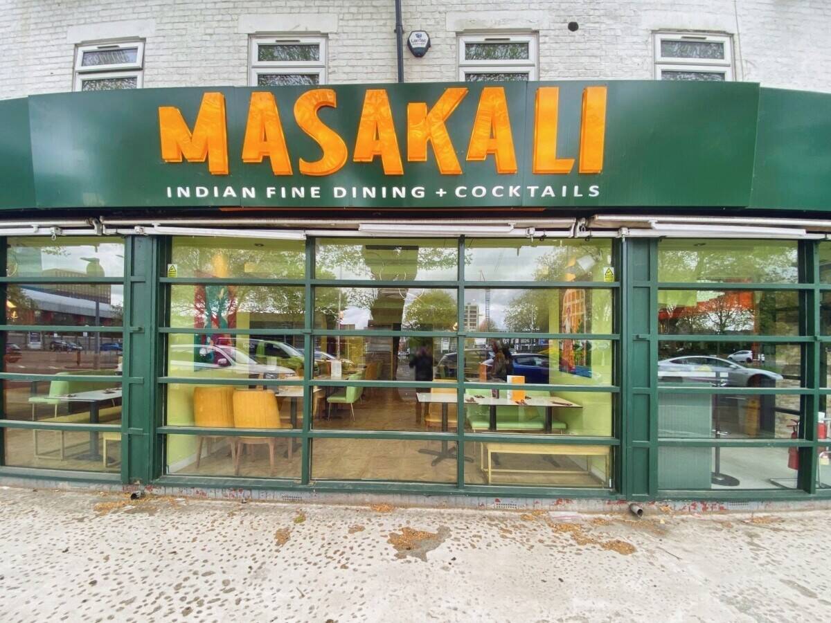 Fully Fitted Licensed Indian Restaurant with 75–80 Covers – Prime Reading Location Photo 2