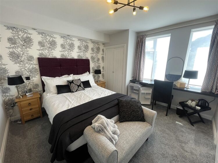 5- Star Gold Award Boutique B&B in the English Riveria For Sale in Torquay