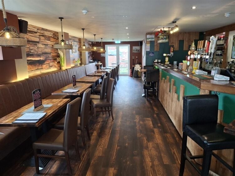 Licenced Trade, Pubs & Clubs For Sale in Cottingham