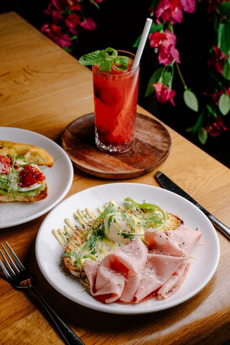 Well established Premium Italian cafe  and bar leeds | Morley Photo 3