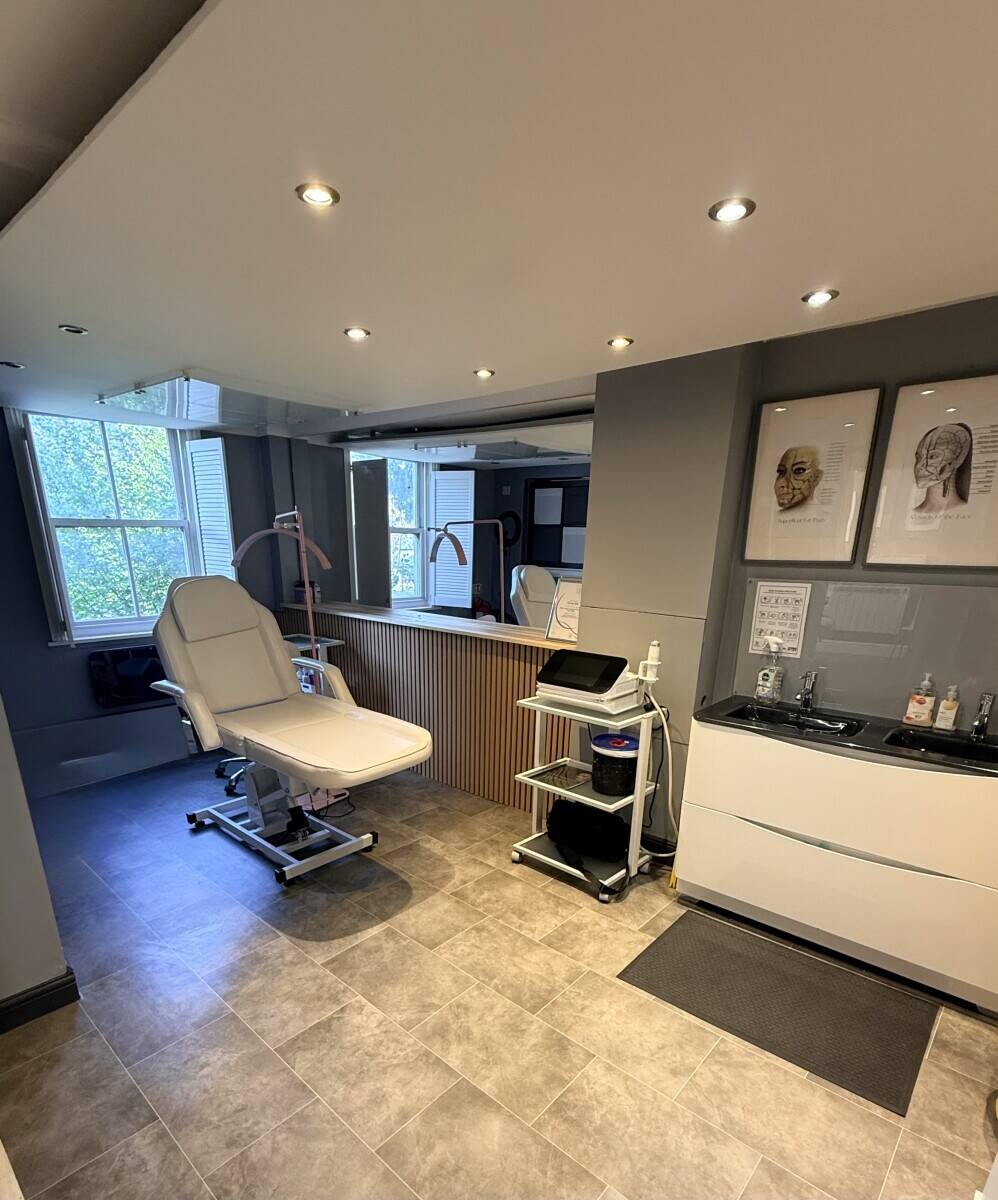 Fully Fitted Aesthetics Clinic & Training Facility &ndash; Salisbury Centre Wiltshire Photo 3