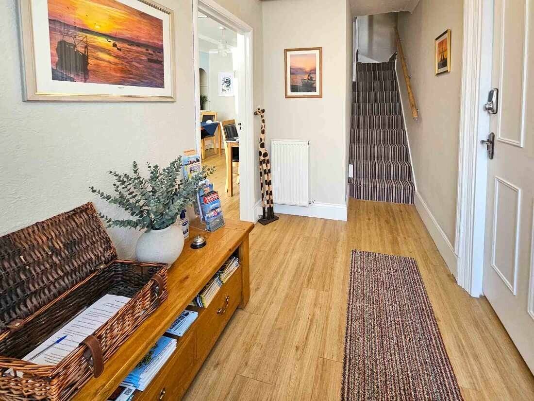 A Charming Boutique Guest House – Prime Brixham, Devon Coastal Location