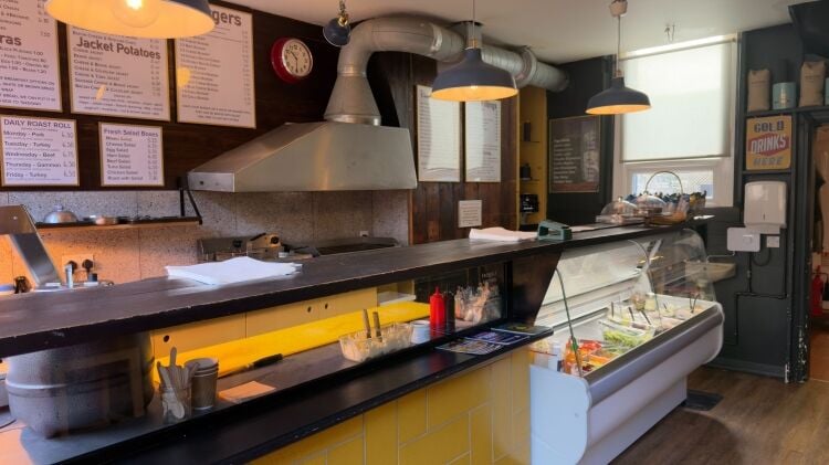 SANDWICH BAR/FOOD TO GO plus OUTSIDE CATERING with ACCOMMODATION Photo 2