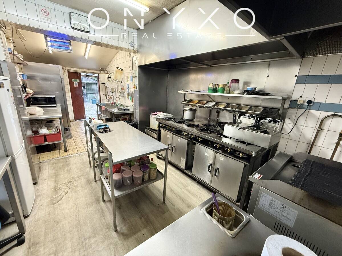 Indian Takeaway & Tiffin Business For Sale in a Residential Parade Near Hayes Photo 2