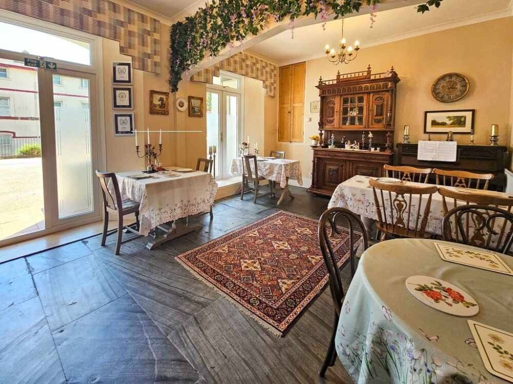 A striking Victorian villa boutique hotel for sale Photo 2