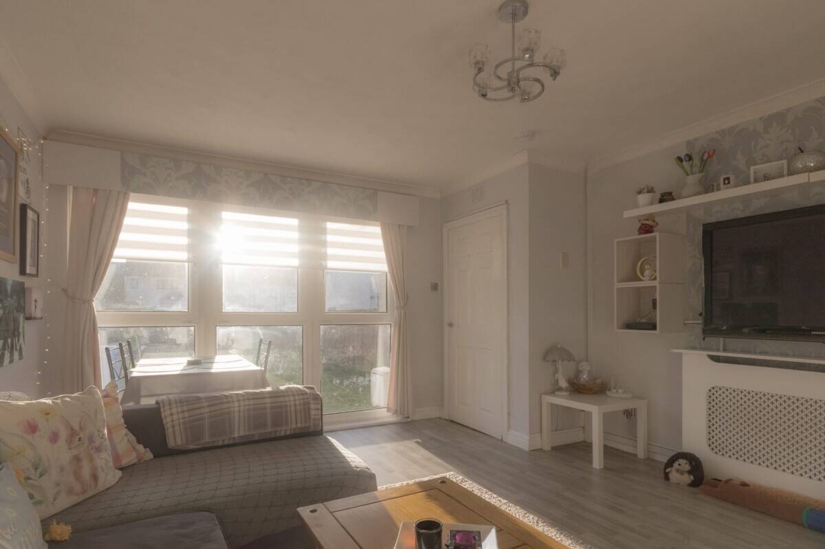 Outstanding Turnkey Holiday Let Investment – Glasgow East End Ref 2014