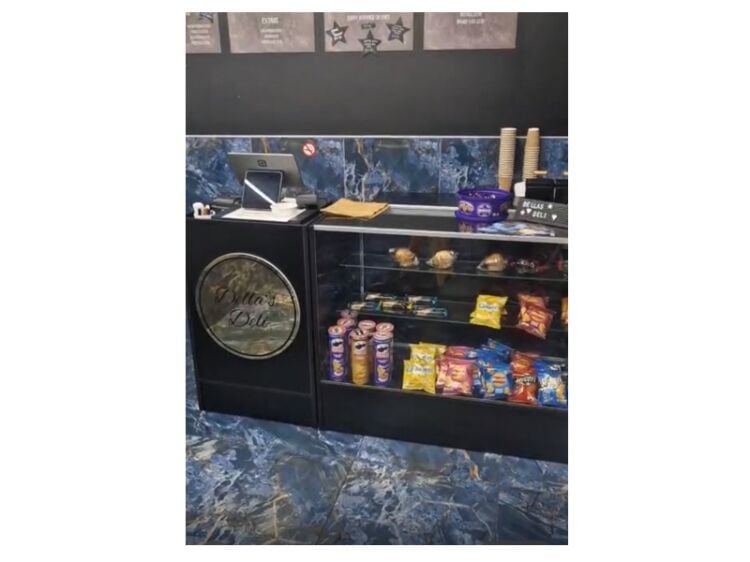 Fresh Flavours, Big Potential – Trendy Neighbourhood Deli & Cafe
