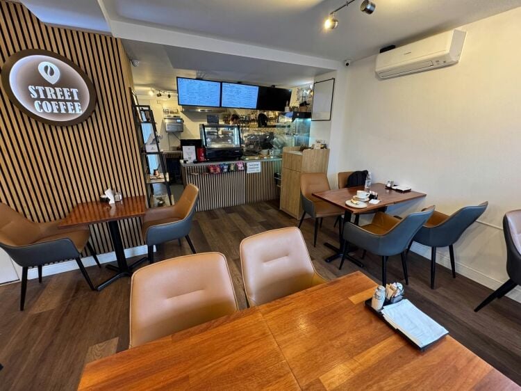 Superbly Fitted & Equipped Coffee Shop