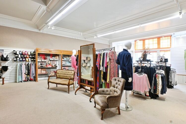 Ladies Fashion Boutique - Spalding, Lincolnshire Photo 2