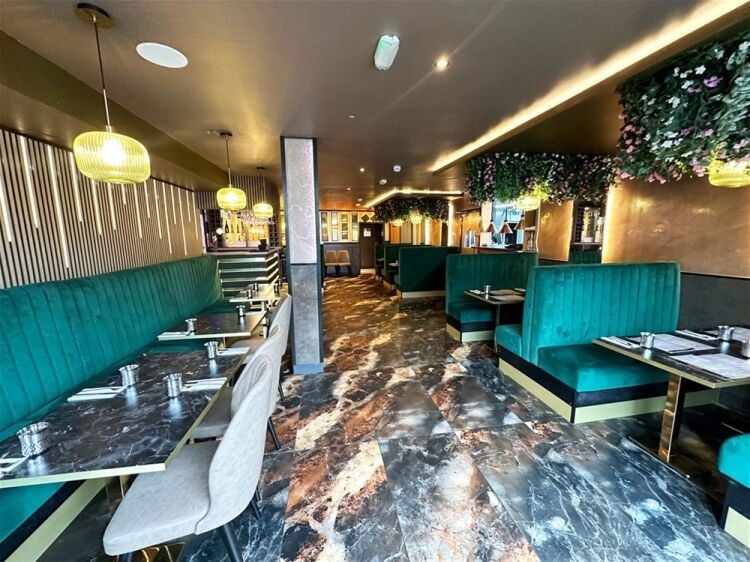 Restaurant in Hyde Photo 2