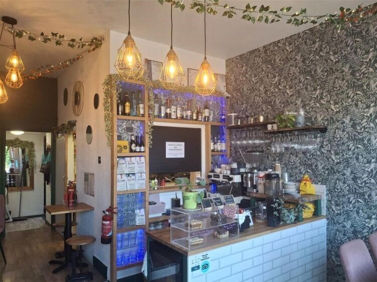 LEASEHOLD LIC. CAFE