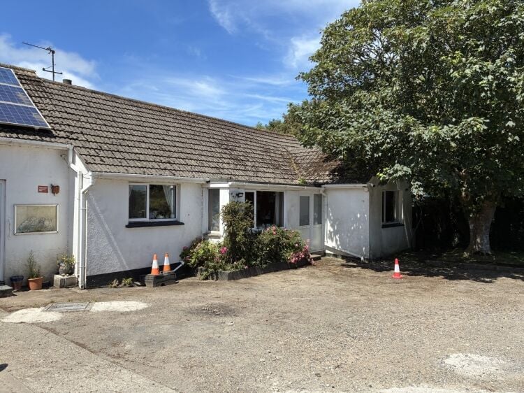 Freehold Garage, MOT Station, Tyre Fitting & 24 Hour Recovery Business Located In Newquay Photo 2