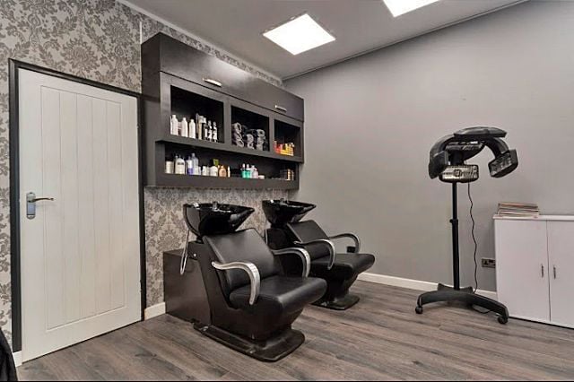 Well Presented Unisex Hair Salon Plus Nail Bar for Sale