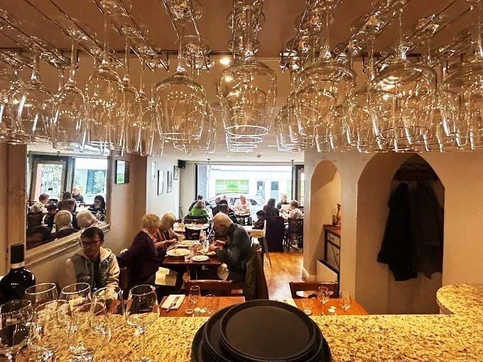 Licensed Italian Restaurant for Sale Photo 2