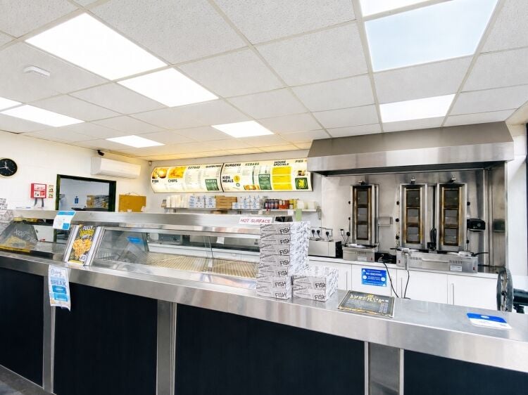 Leasehold Fish & Chip Takeaway, Located In Burton Joyce, Nottinghamshire Photo 2