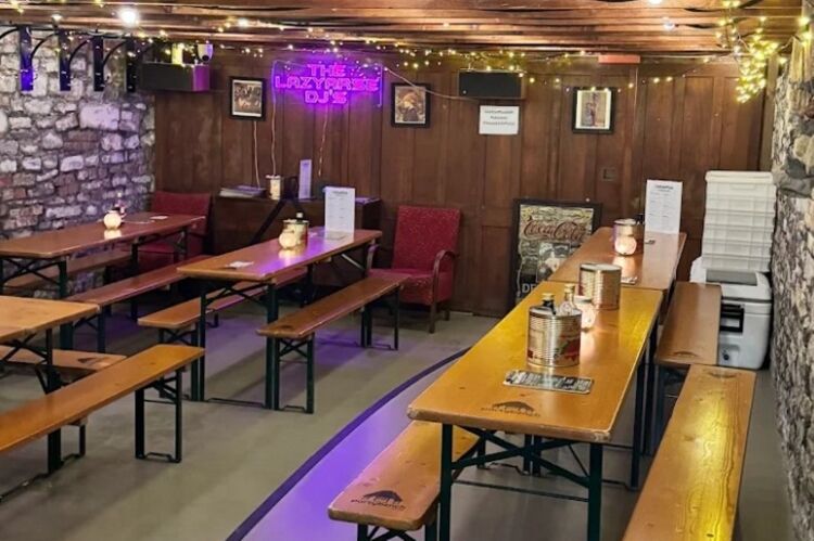Established Pizza Restaurant/Takeaway - Bristol