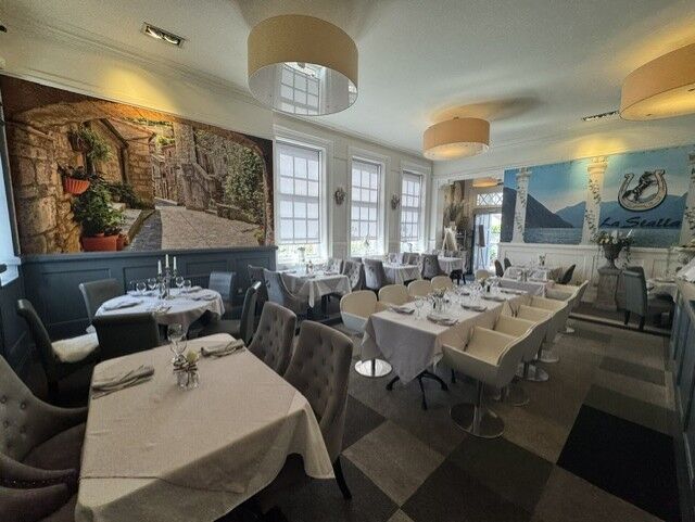 Leasehold Italian Restaurant Located In Balsall Common Photo 2