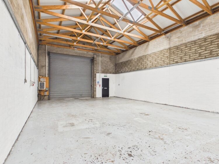 Three-Phase Powered Elgin Industrial Unit Available To Lease Photo 2