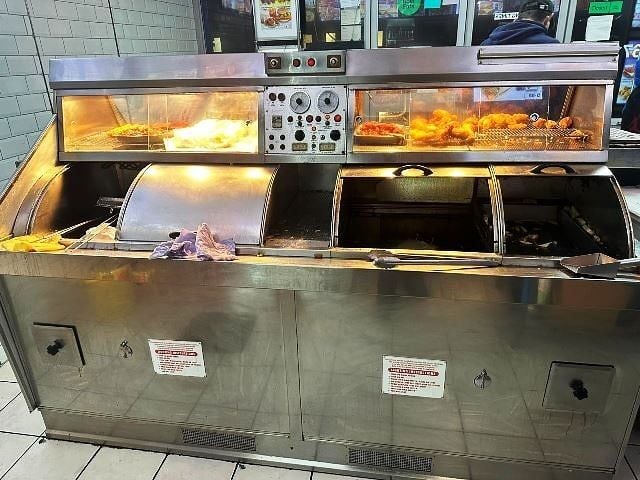 Fast Food Takeaway specialising In Chicken, Kebabs, Fish And Chips for Sale