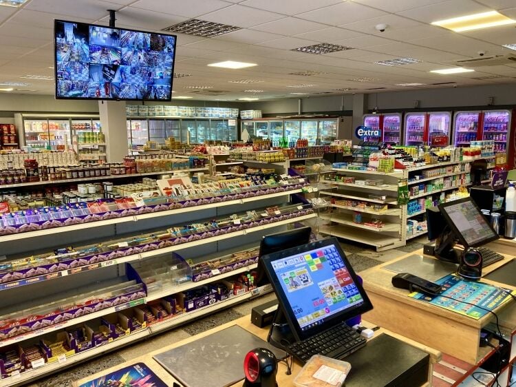 CONVENIENCE/INTERNATIONAL/HEALTHFOOD STORE Photo 2