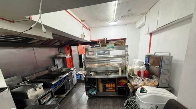 Fast Food Takeaway Specialising In Pizzas & Malayasian Street Food With 10 Covers for Sale