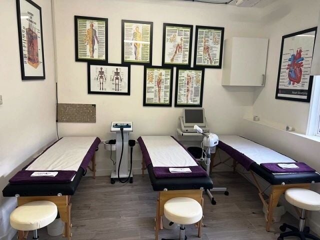 Unisex Hairdressing Salon Plus Beauty Salon for Sale