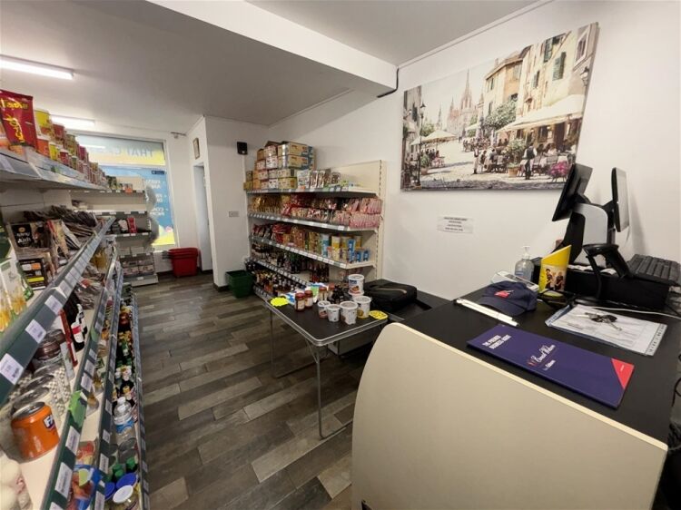 Retail For Sale in Scunthorpe