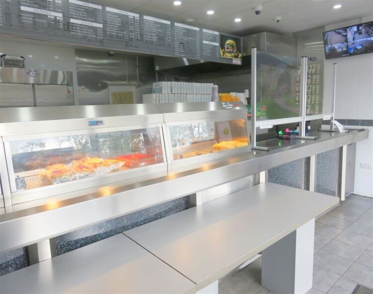 Corner fish & chip shop in sought after area of Windsor