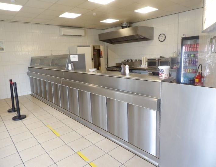 Well established fish & chip shop trading over 5 days weekly with no deliveries in north east Lincolshire Photo 2