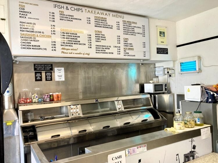 FISH & CHIP TAKEAWAY with SEATING/RESTAURANT AREA and ACCOMMODATION Photo 2