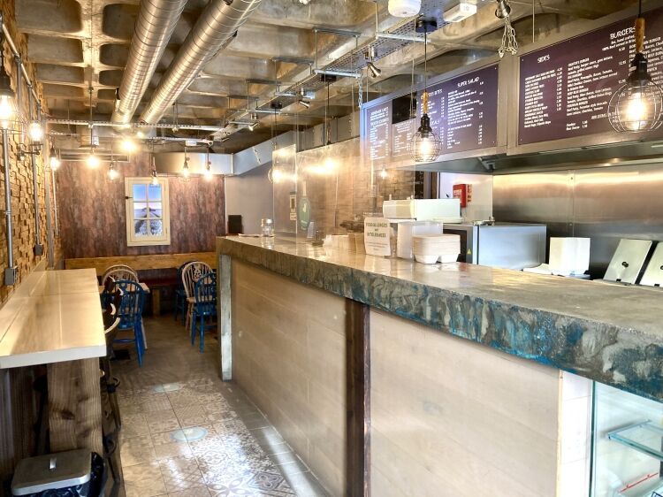 CAFÉ/DELI/GRILL/TAKEAWAY Photo 2