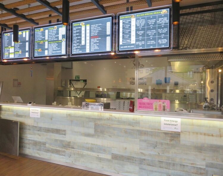 Immaculate fish & chip shop, superbly fitted & equipped throughout Photo 2