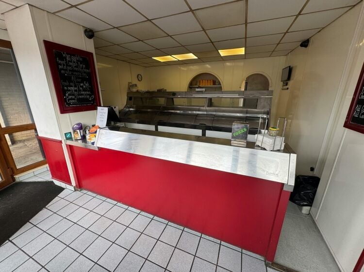 Profitable Fish & Chip Shop and 3 Bedroom Self-Contained Flat Photo 2