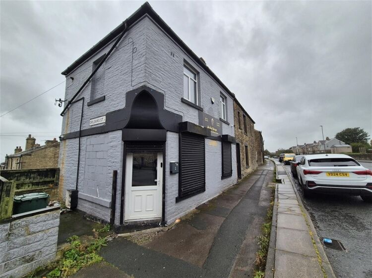 Vacant Unit For Sale in Bradford Photo 2