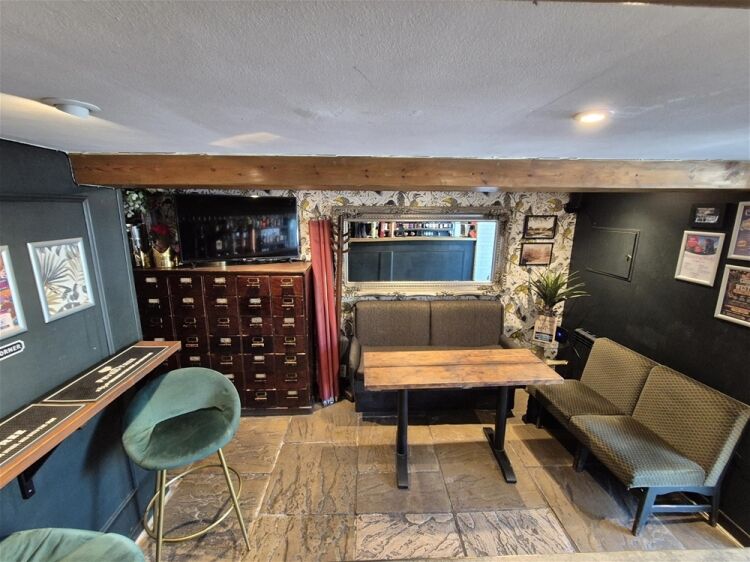 Licenced Trade, Pubs & Clubs For Sale in Birkenshaw Photo 2