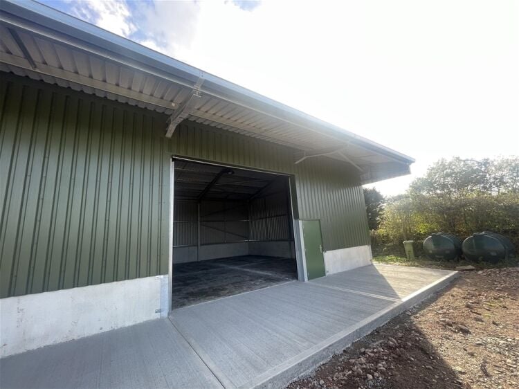 Newly developed Light Industrial Unit For Sale in Newton Abbot Photo 2