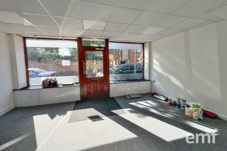 Freehold Commercial Investment Photo 2