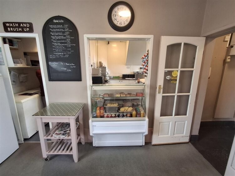 Cafe & Sandwich Bars For Sale in Brighouse Photo 2