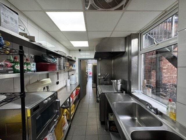 Leasehold Fish & Chip Takeaway Located In Stoke On Trent Photo 2