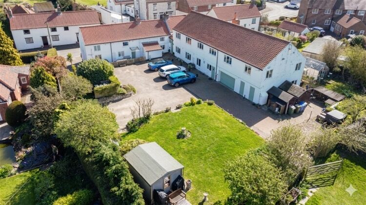 House For Sale in Scarborough