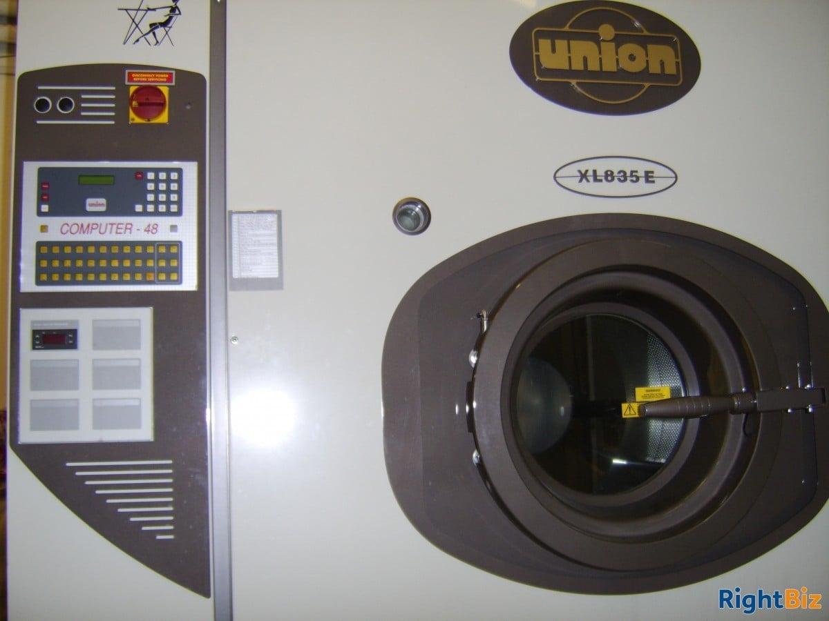 Freehold & Leasehold Dry Cleaning, Laundry, Repair&Alteration business for sale in a prime location. Photo 3