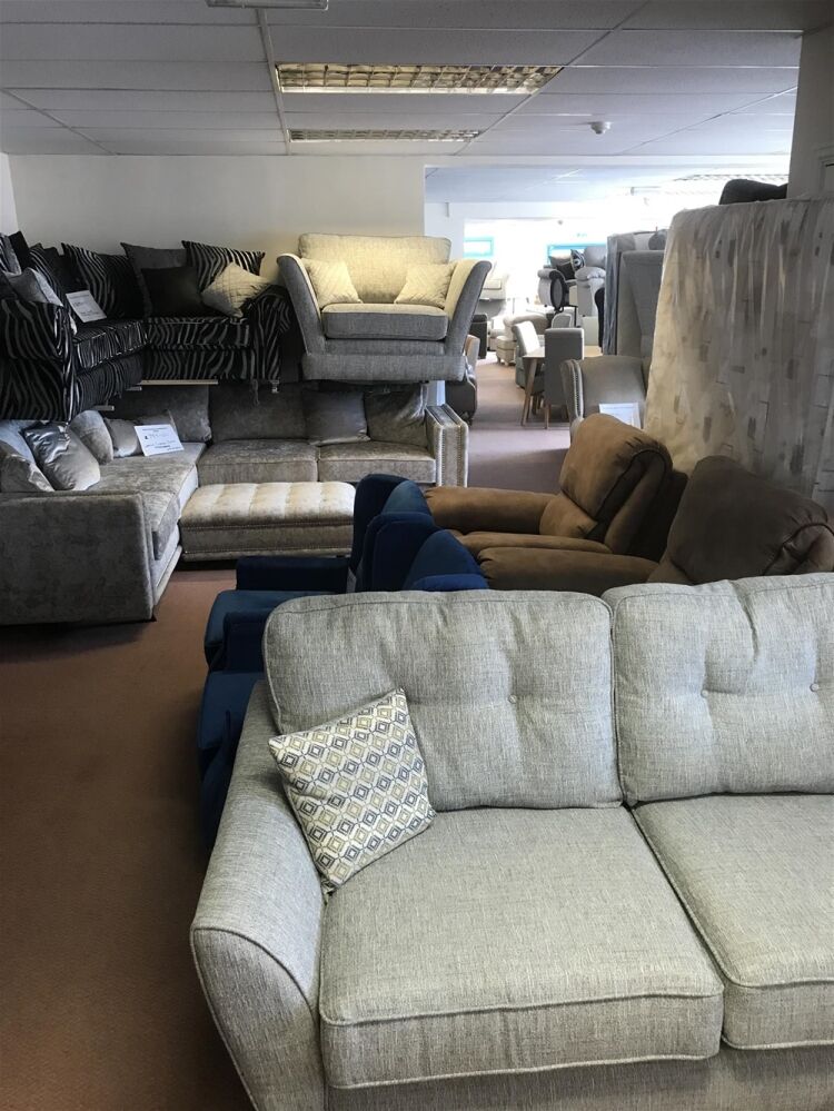 HOME FURNISHINGS SUPERSTORE WITH RESIDENTIAL LETTING APARTMENTS IN GRIMSBY TOWN CENTRE