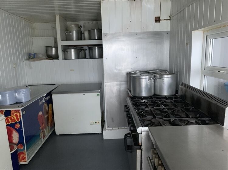 FREEHOLD OR LEASEHOLD BAGUETTE & SANDWICH TAKEAWAY & DELIVERIES WITH FAMILY HOME IN BARROW Photo 3